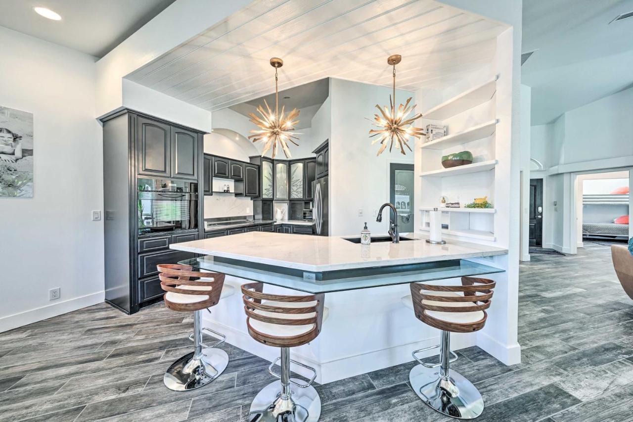 Spacious Parker House On The Colorado River! Bagian luar foto
